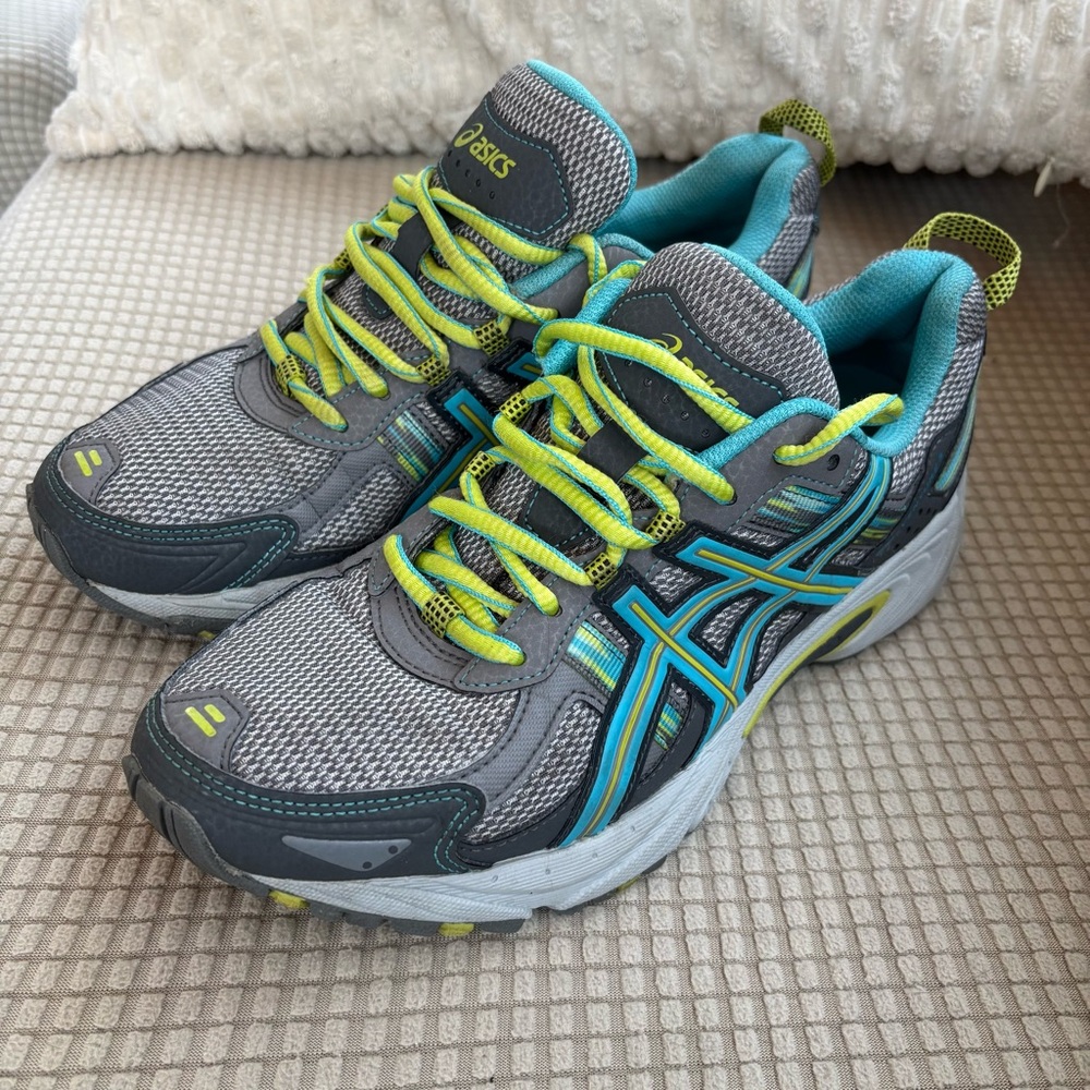 Asics Gel Venture 5 Womens Sz 8 Running Shoe T5N8N great preowned condition